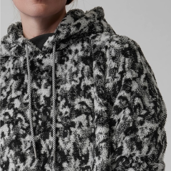 Athleta Tugga Sherpa Jacquard Hoodie - Picture 3 of 9